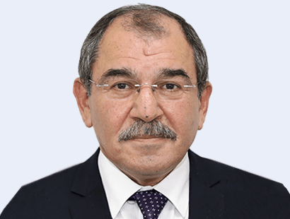 Dr. Mahmoud Elhalik